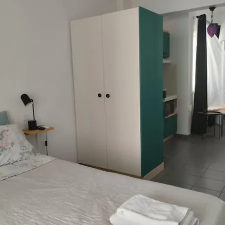 Apartment B3 - The Colorful One Aigio