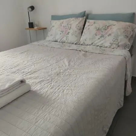 B3 - The Colorful One Apartment *